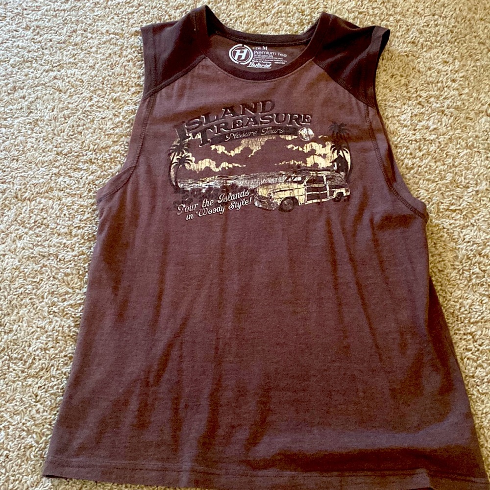 HYBRID men’s sleeveless top. Size M